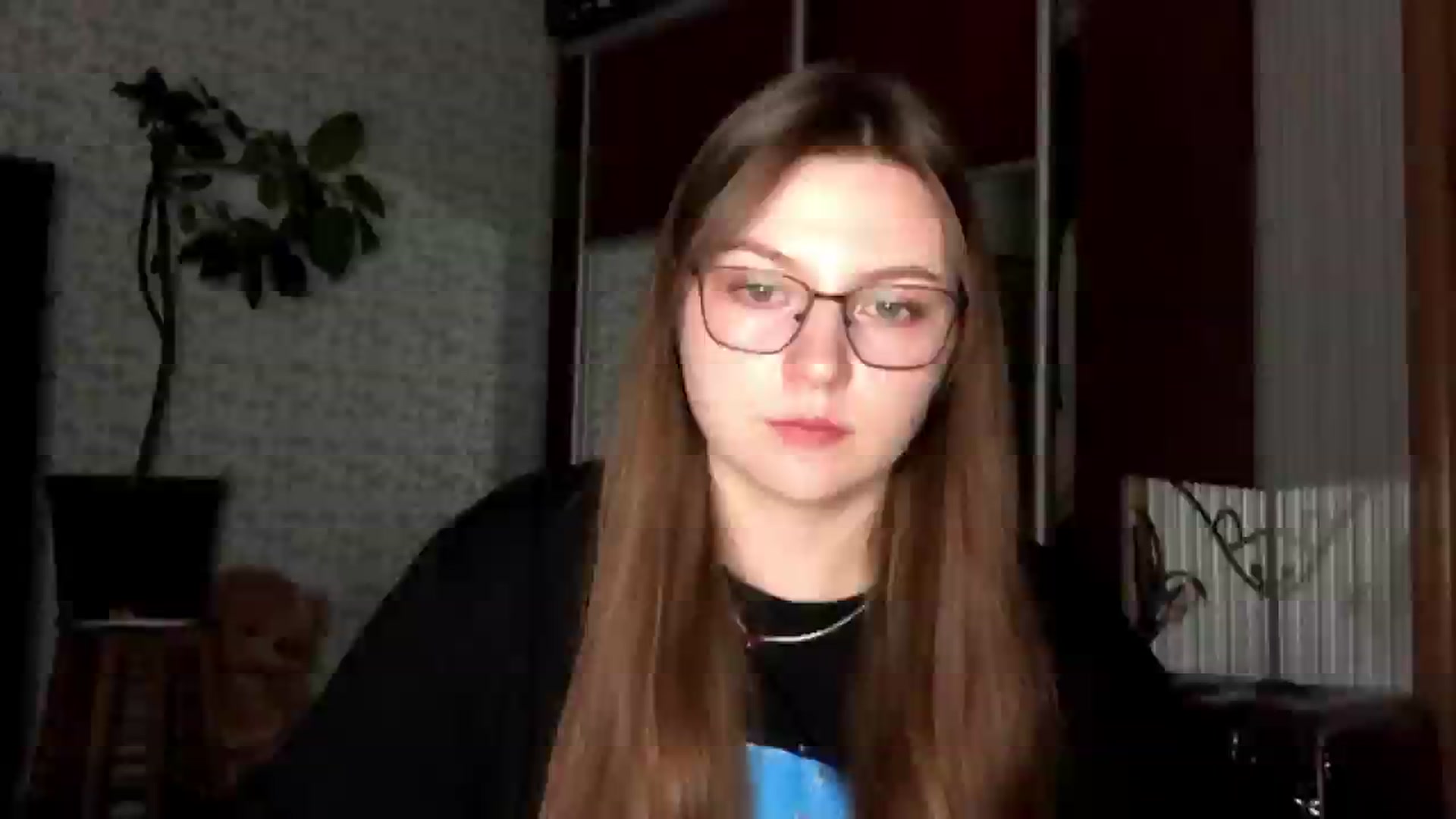 Gallery image thumbnail from EveeeOliveee's myfreecams stream on, 11/17/2025, 24:21 image 5 of 20