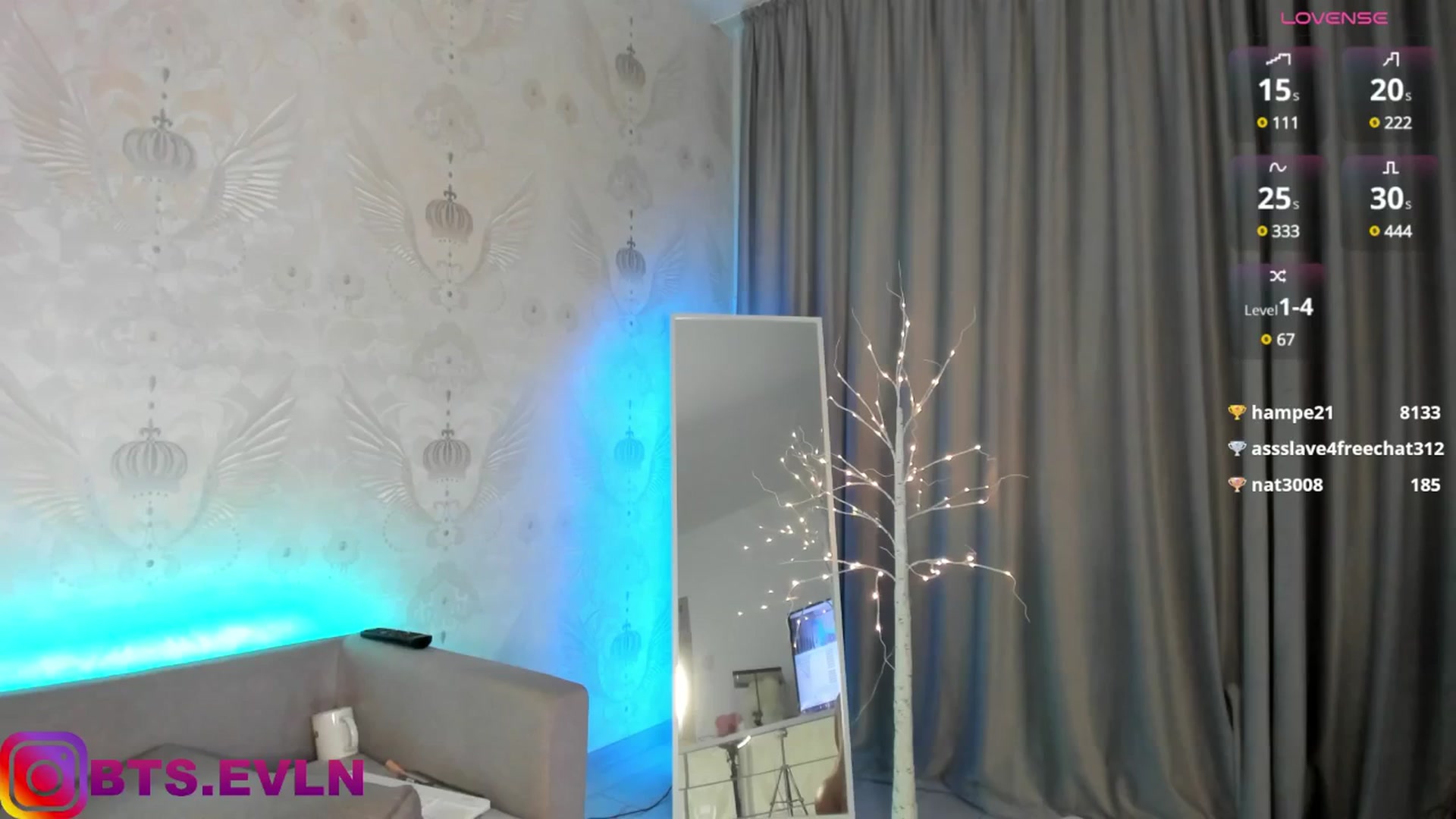Gallery image thumbnail from Eveelynnexxx's myfreecams stream on, 04/28/2025, 24:46 image 15 of 20