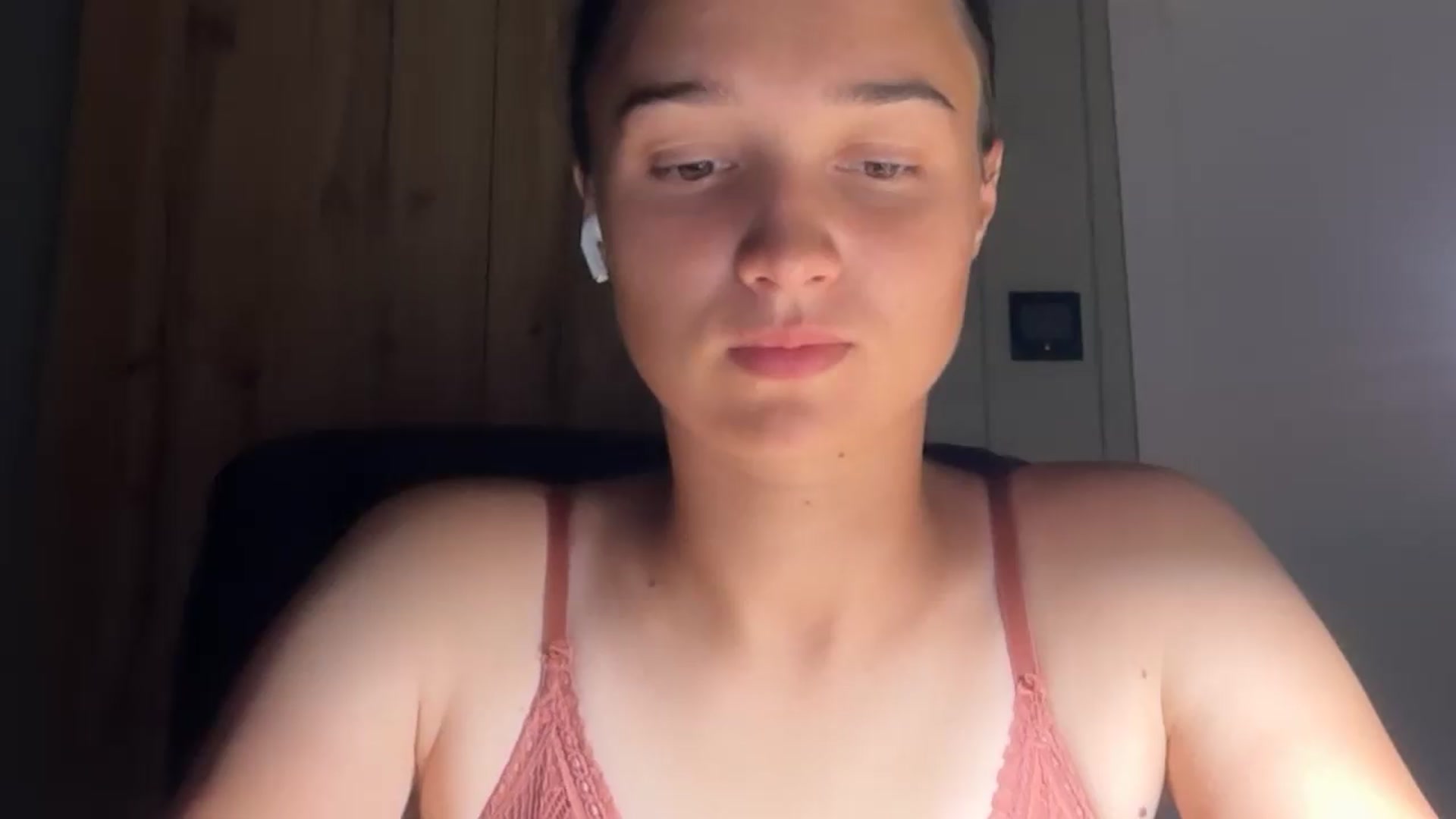 Gallery image thumbnail from EvelinaDivine's myfreecams stream on, 08/02/2026, 19:27 image 4 of 20