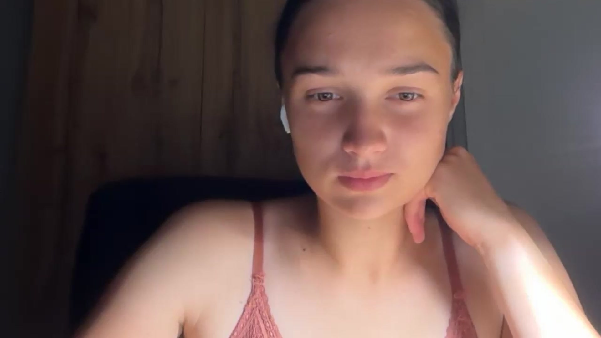Gallery image thumbnail from EvelinaDivine's myfreecams stream on, 08/02/2026, 19:27 image 3 of 20