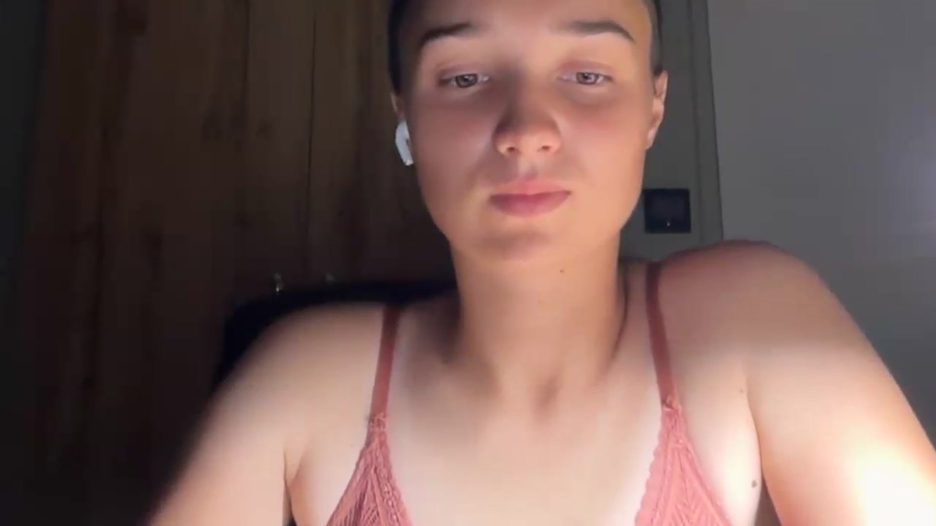Gallery image thumbnail from EvelinaDivine's myfreecams stream on, 08/02/2026, 19:27 image 17 of 20