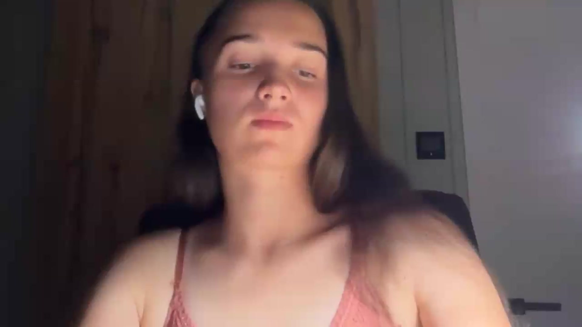 Gallery image thumbnail from EvelinaDivine's myfreecams stream on, 08/02/2026, 20:51 image 15 of 20