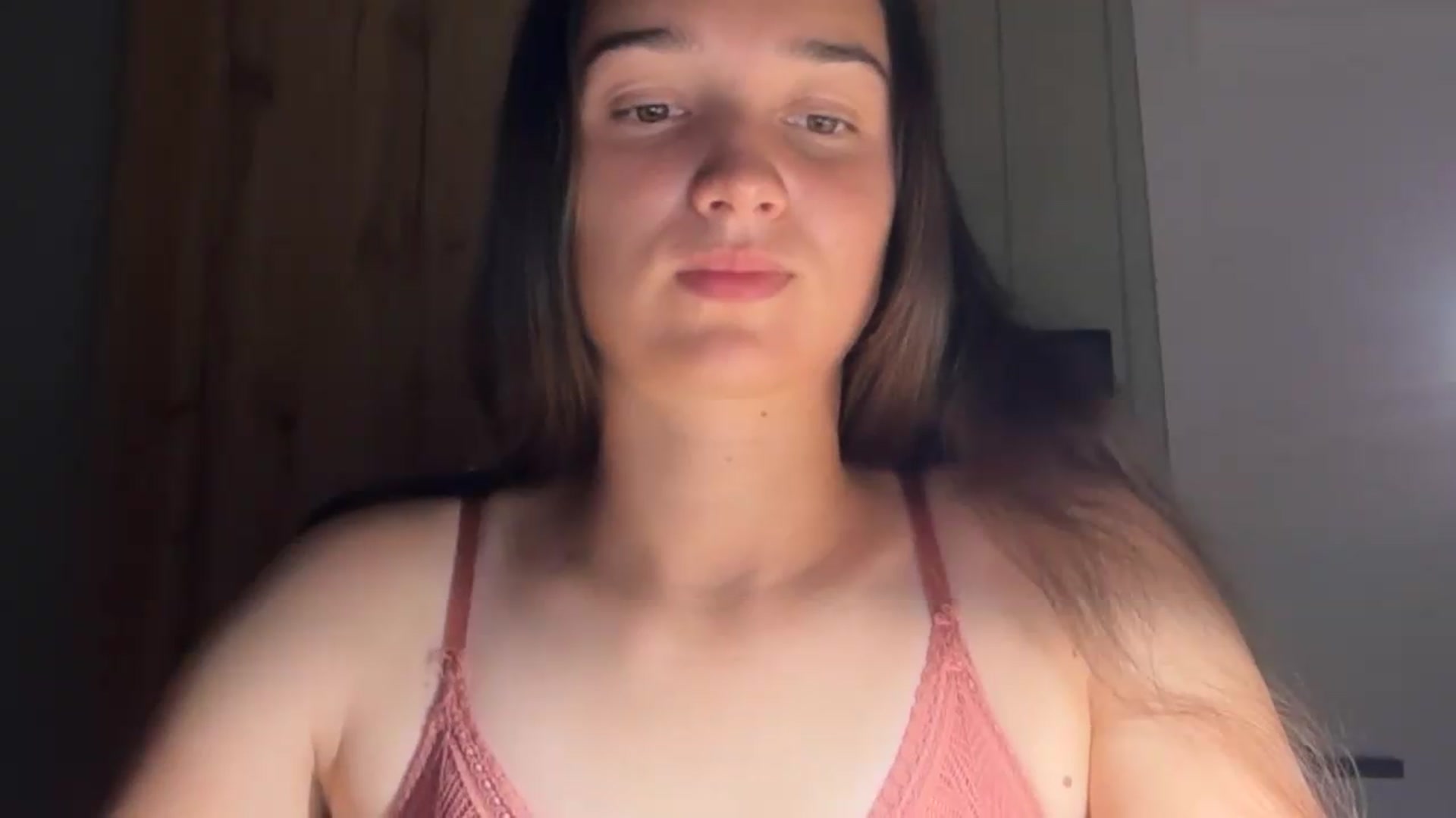 Gallery image thumbnail from EvelinaDivine's myfreecams stream on, 08/02/2026, 20:51 image 10 of 20