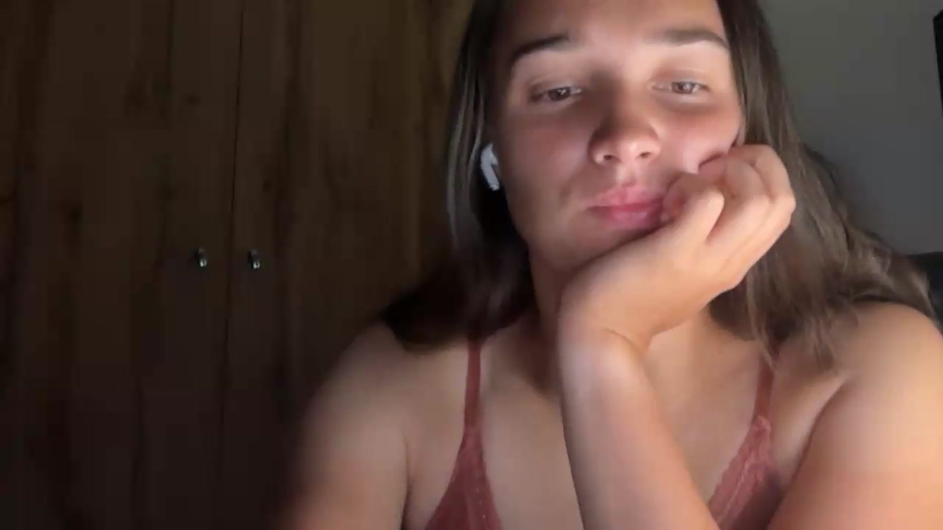 Gallery image thumbnail from EvelinaDivine's myfreecams stream on, 08/02/2026, 21:47 image 10 of 20