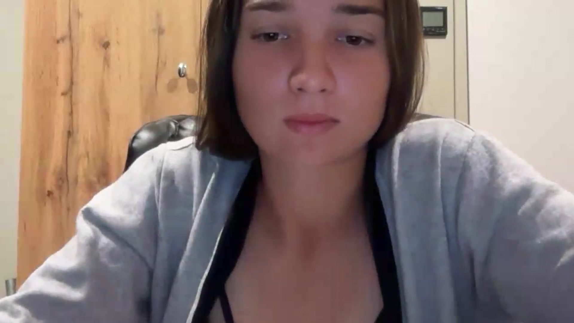 Gallery image thumbnail from EvelinaDivine's myfreecams stream on, 08/04/2026, 20:03 image 11 of 20