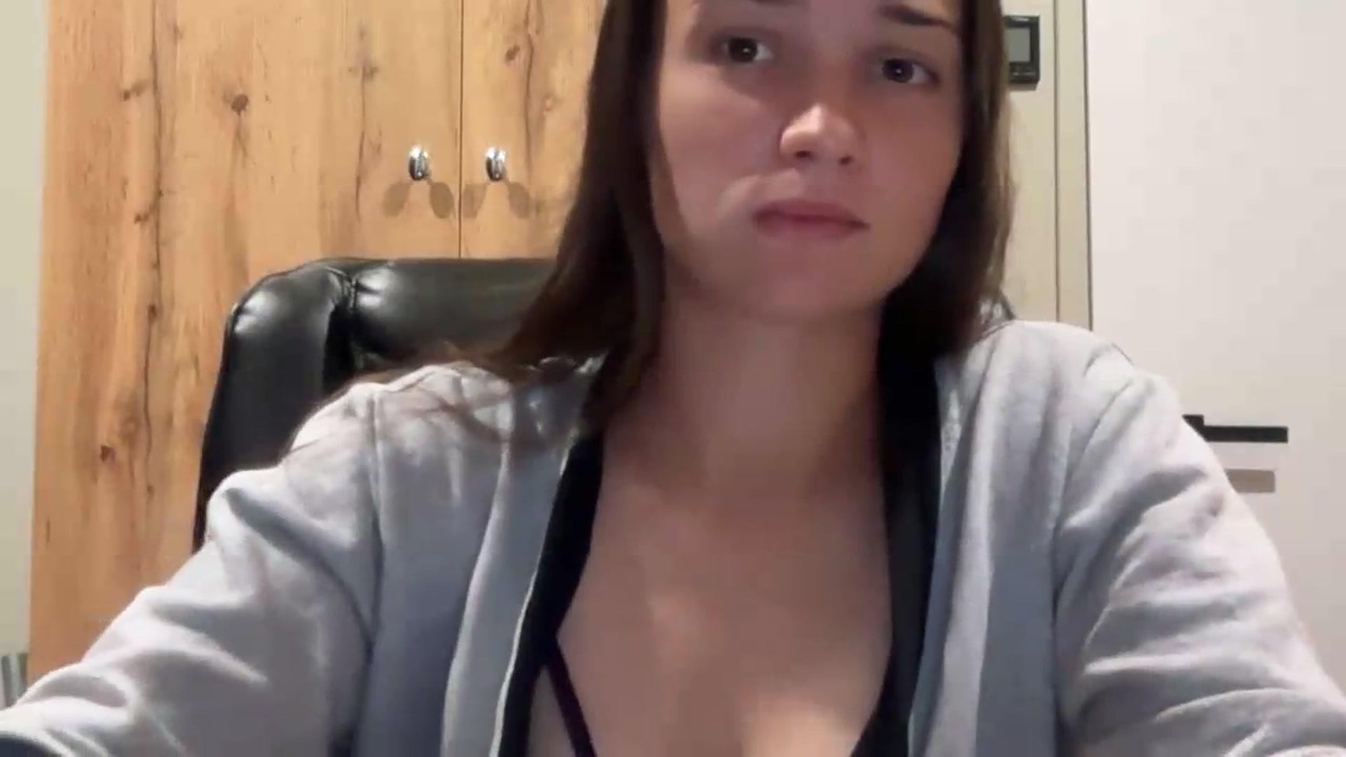 Gallery image thumbnail from EvelinaDivine's myfreecams stream on, 08/04/2026, 20:03 image 3 of 20
