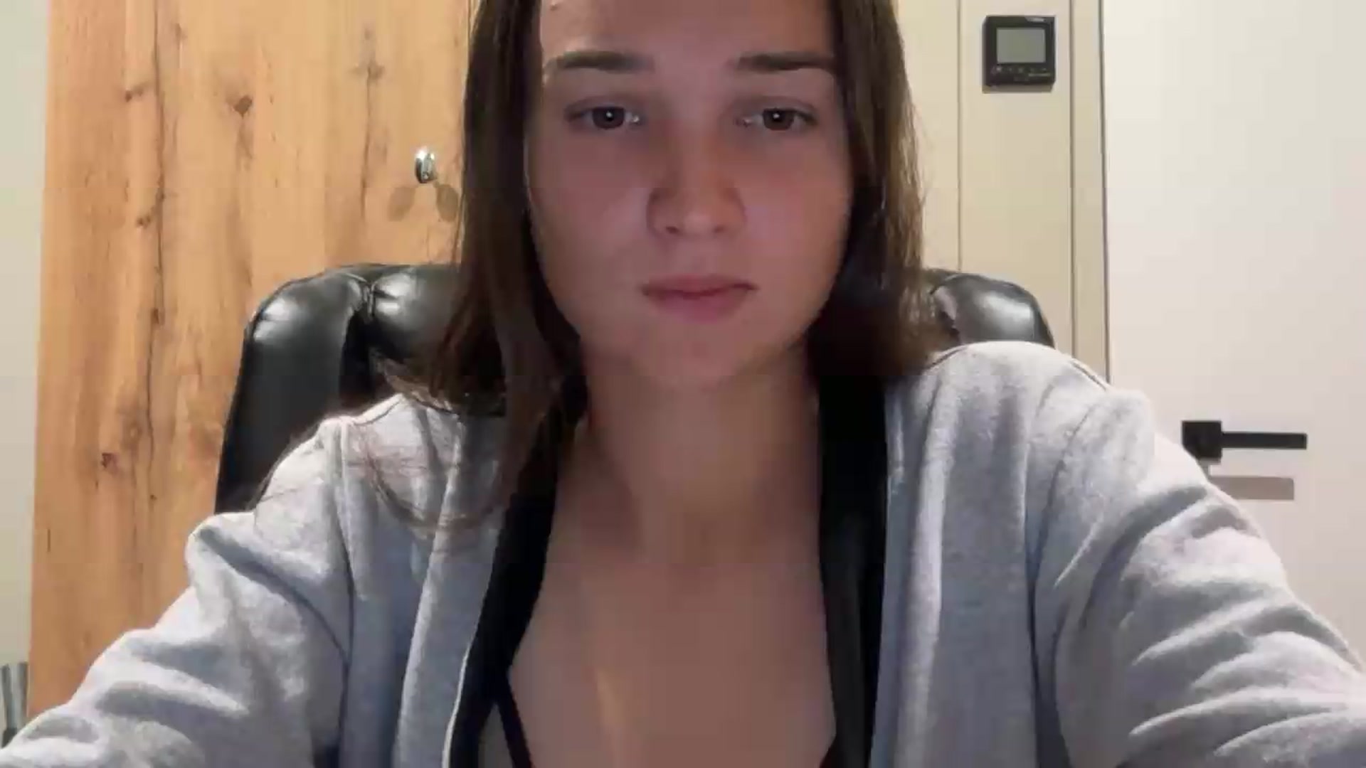 Gallery image thumbnail from EvelinaDivine's myfreecams stream on, 08/04/2026, 20:03 image 4 of 20