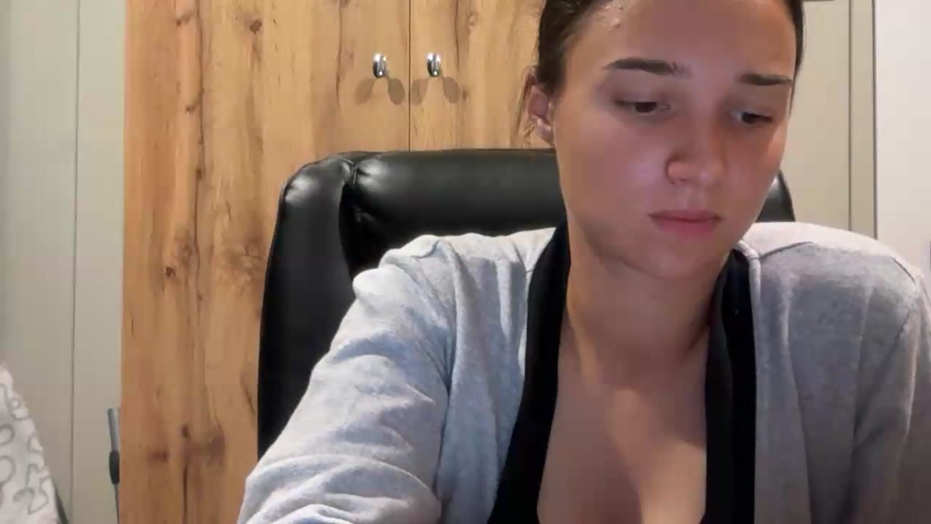 Gallery image thumbnail from EvelinaDivine's myfreecams stream on, 08/04/2026, 22:12 image 16 of 20