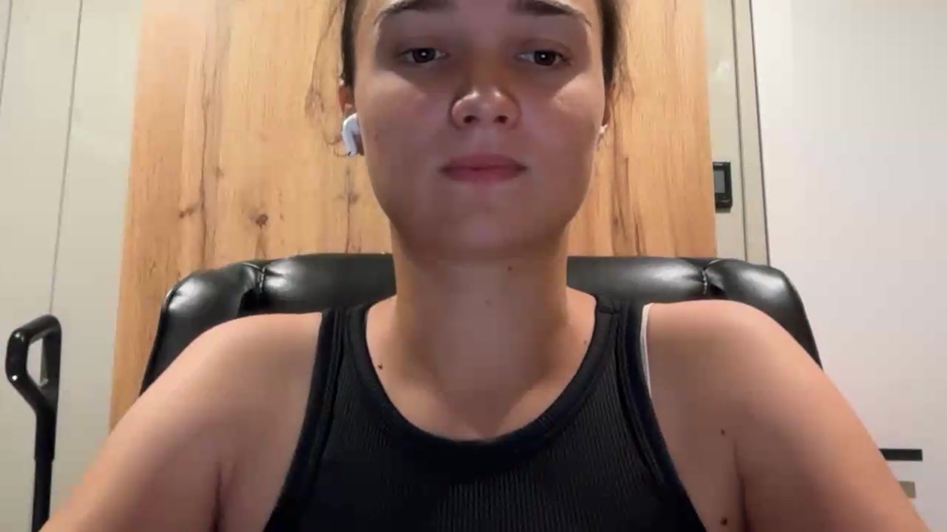 Gallery image thumbnail from EvelinaDivine's myfreecams stream on, 08/08/2026, 20:49 image 4 of 20