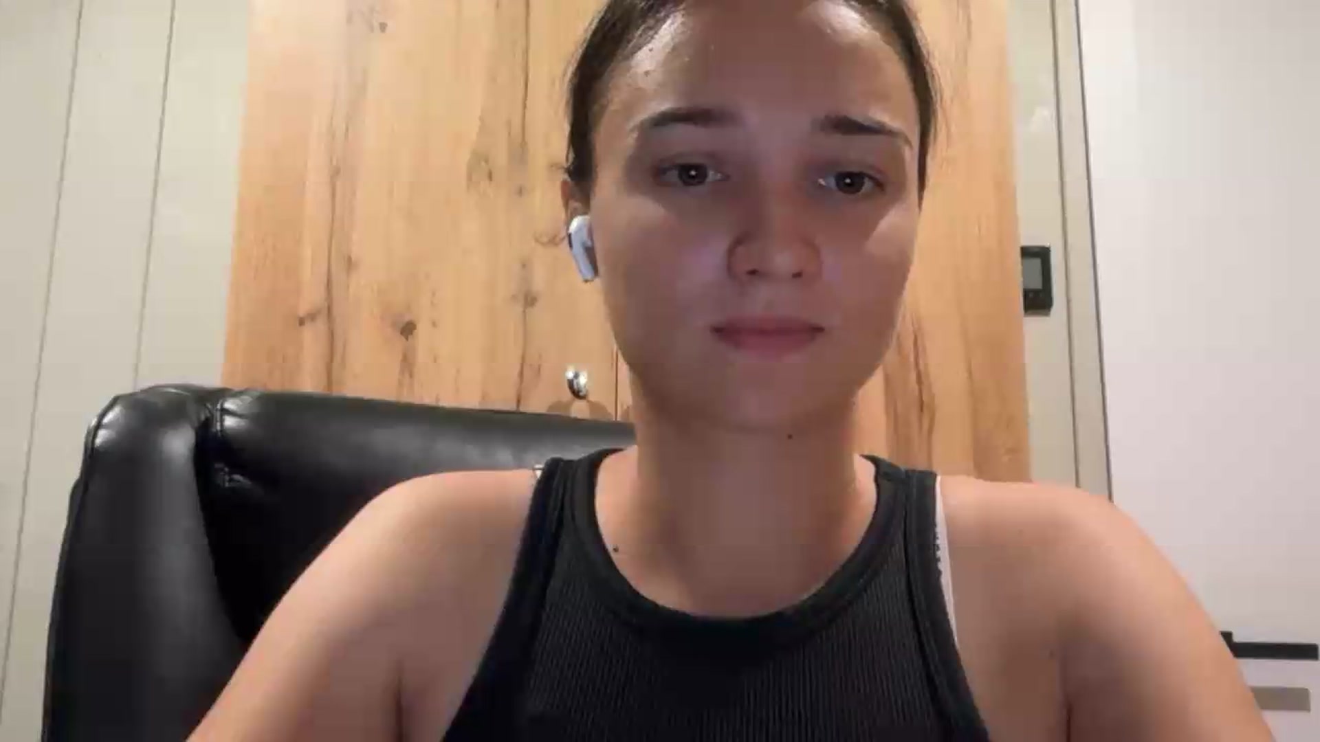 Gallery image thumbnail from EvelinaDivine's myfreecams stream on, 08/08/2026, 22:10 image 3 of 20