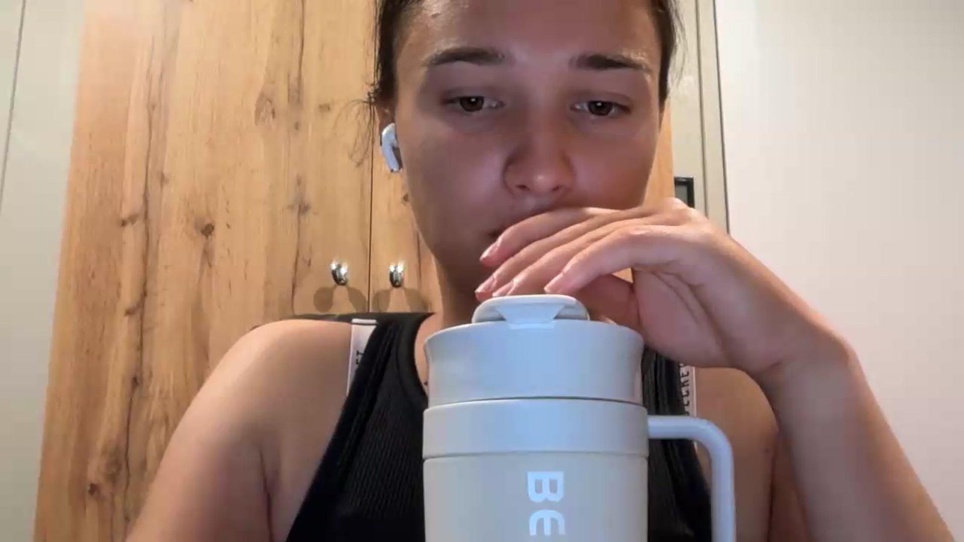 Gallery image thumbnail from EvelinaDivine's myfreecams stream on, 08/08/2026, 22:52 image 7 of 20