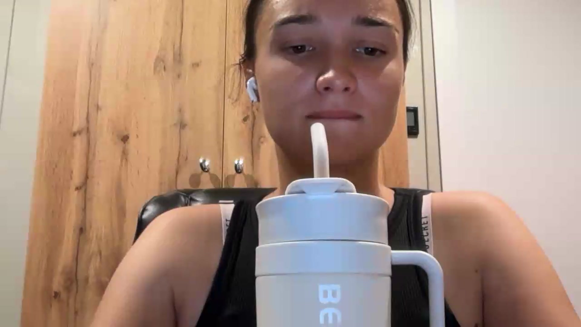 Gallery image thumbnail from EvelinaDivine's myfreecams stream on, 08/08/2026, 22:52 image 8 of 20