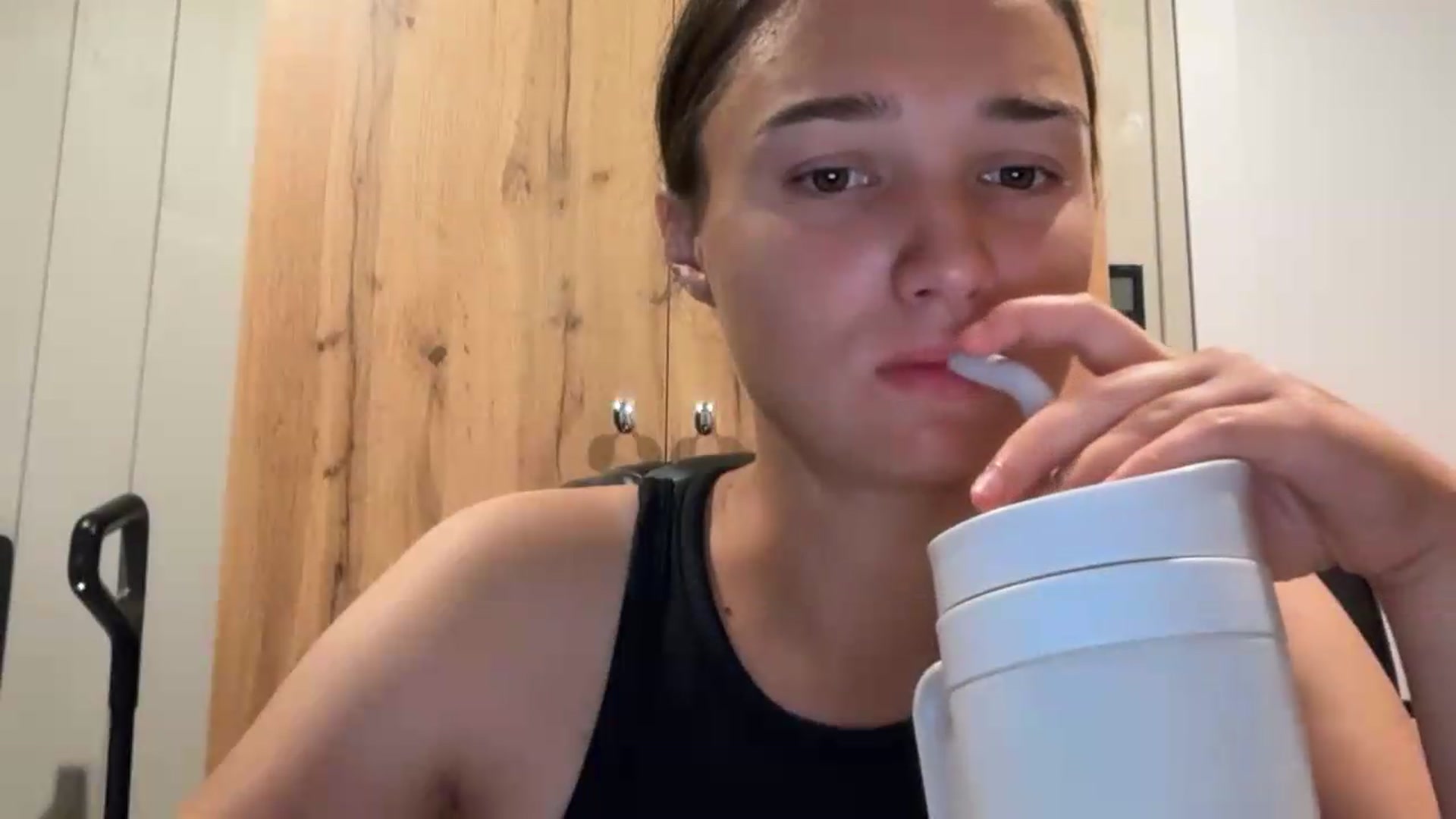 Gallery image thumbnail from EvelinaDivine's myfreecams stream on, 08/10/2026, 20:24 image 16 of 20