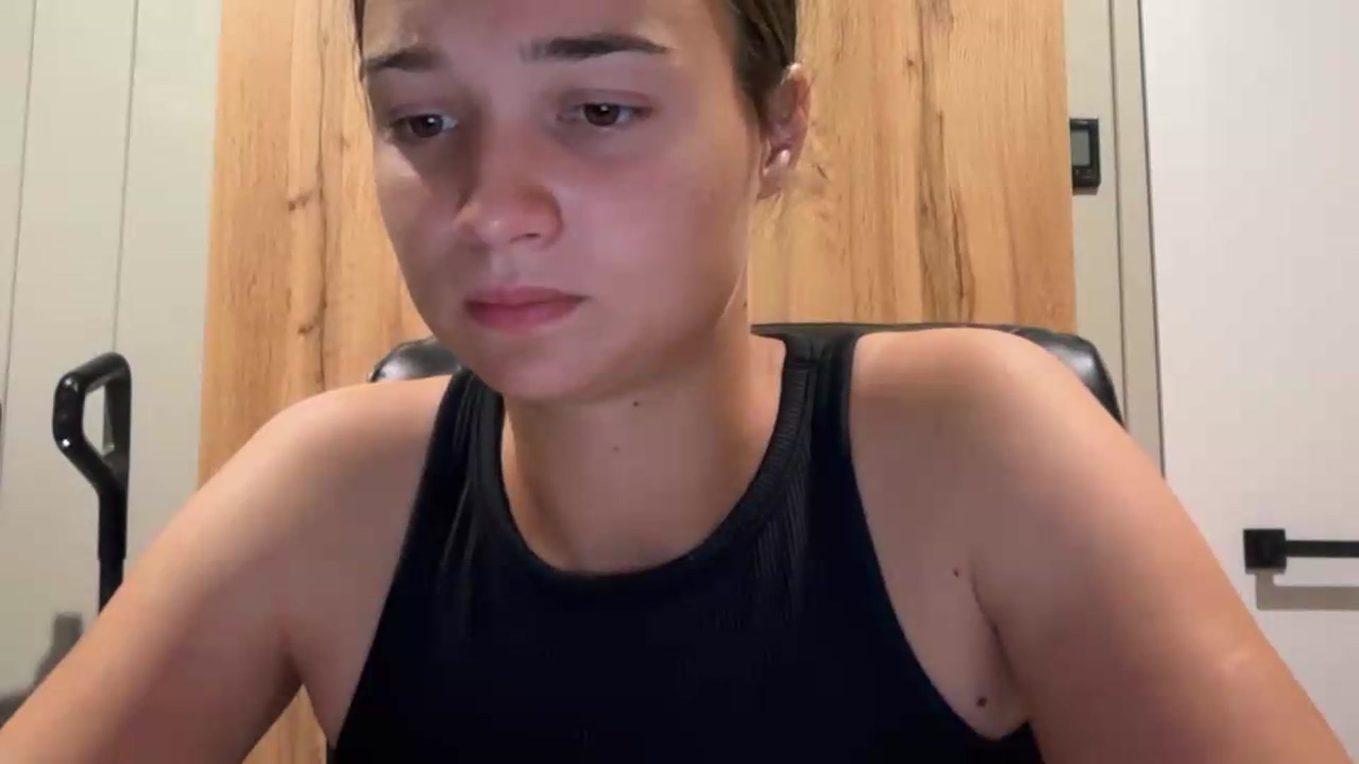 Gallery image thumbnail from EvelinaDivine's myfreecams stream on, 08/10/2026, 21:53 image 4 of 20