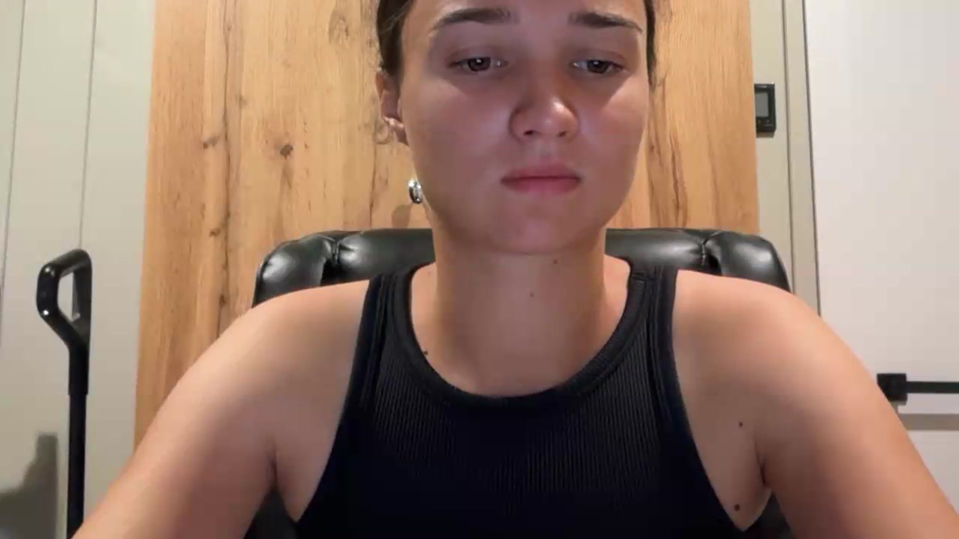 Gallery image thumbnail from EvelinaDivine's myfreecams stream on, 08/10/2026, 21:53 image 5 of 20