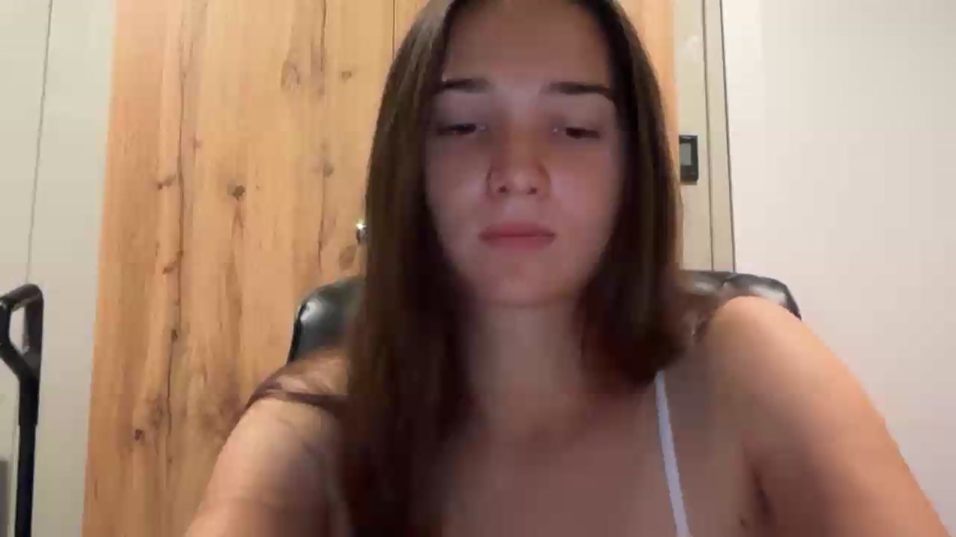 Gallery image thumbnail from EvelinaDivine's myfreecams stream on, 08/12/2026, 21:12 image 7 of 20