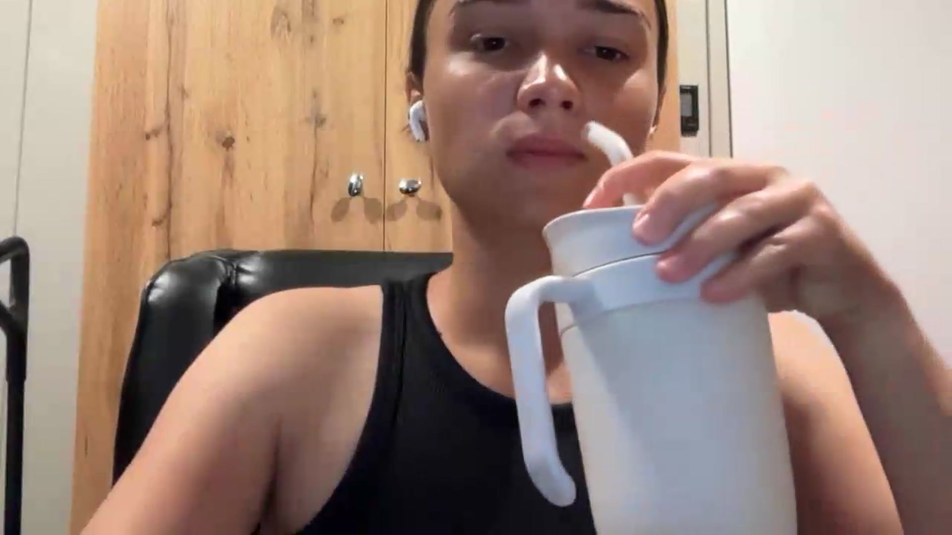 Gallery image thumbnail from EvelinaDivine's myfreecams stream on, 08/15/2026, 21:11 image 2 of 20