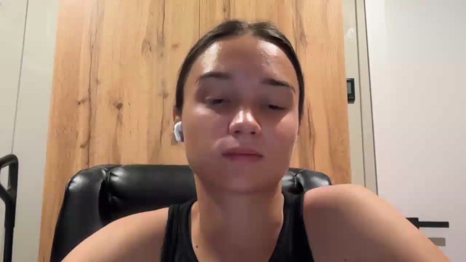 Gallery image thumbnail from EvelinaDivine's myfreecams stream on, 08/15/2026, 22:24 image 3 of 20
