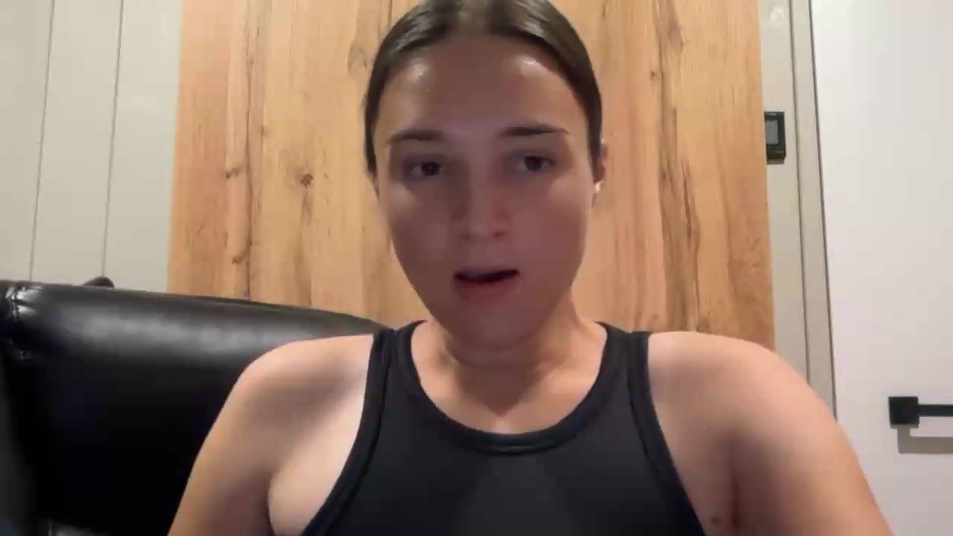 Gallery image thumbnail from EvelinaDivine's myfreecams stream on, 08/15/2026, 22:24 image 19 of 20