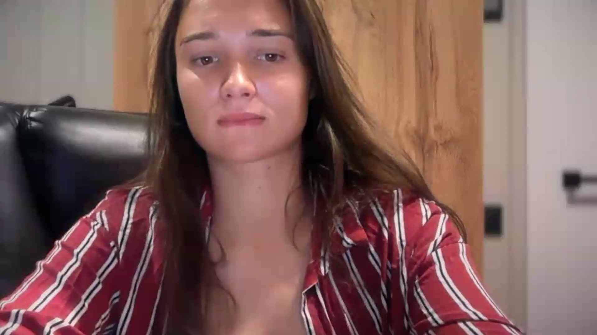 Gallery image thumbnail from EvelinaDivine's myfreecams stream on, 09/05/2026, 21:50 image 4 of 20