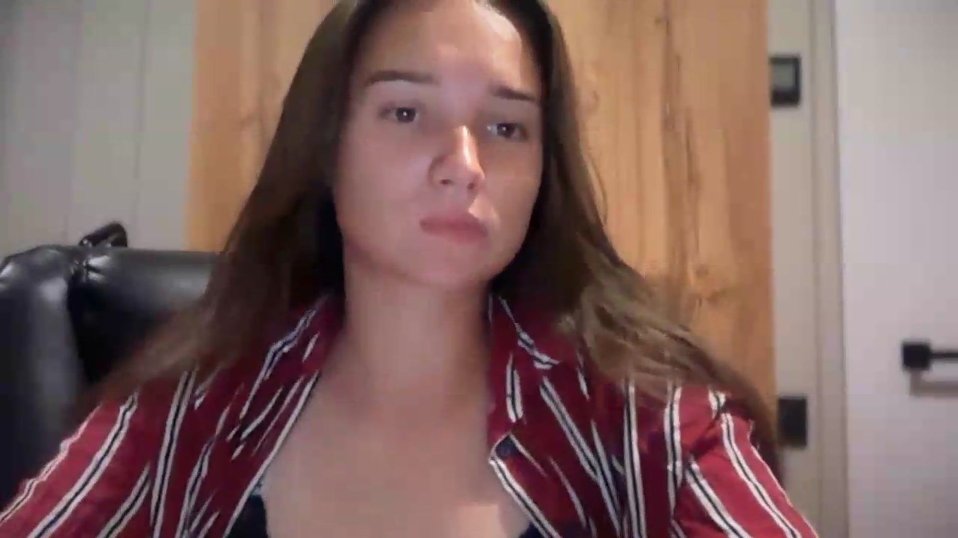 Gallery image thumbnail from EvelinaDivine's myfreecams stream on, 09/05/2026, 21:50 image 18 of 20