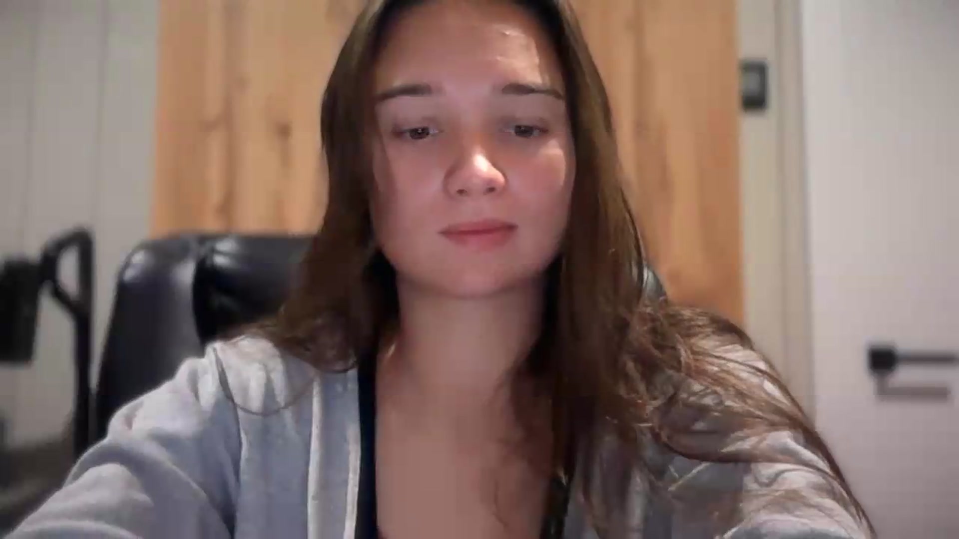 Gallery image thumbnail from EvelinaDivine's myfreecams stream on, 09/18/2026, 21:03 image 9 of 20