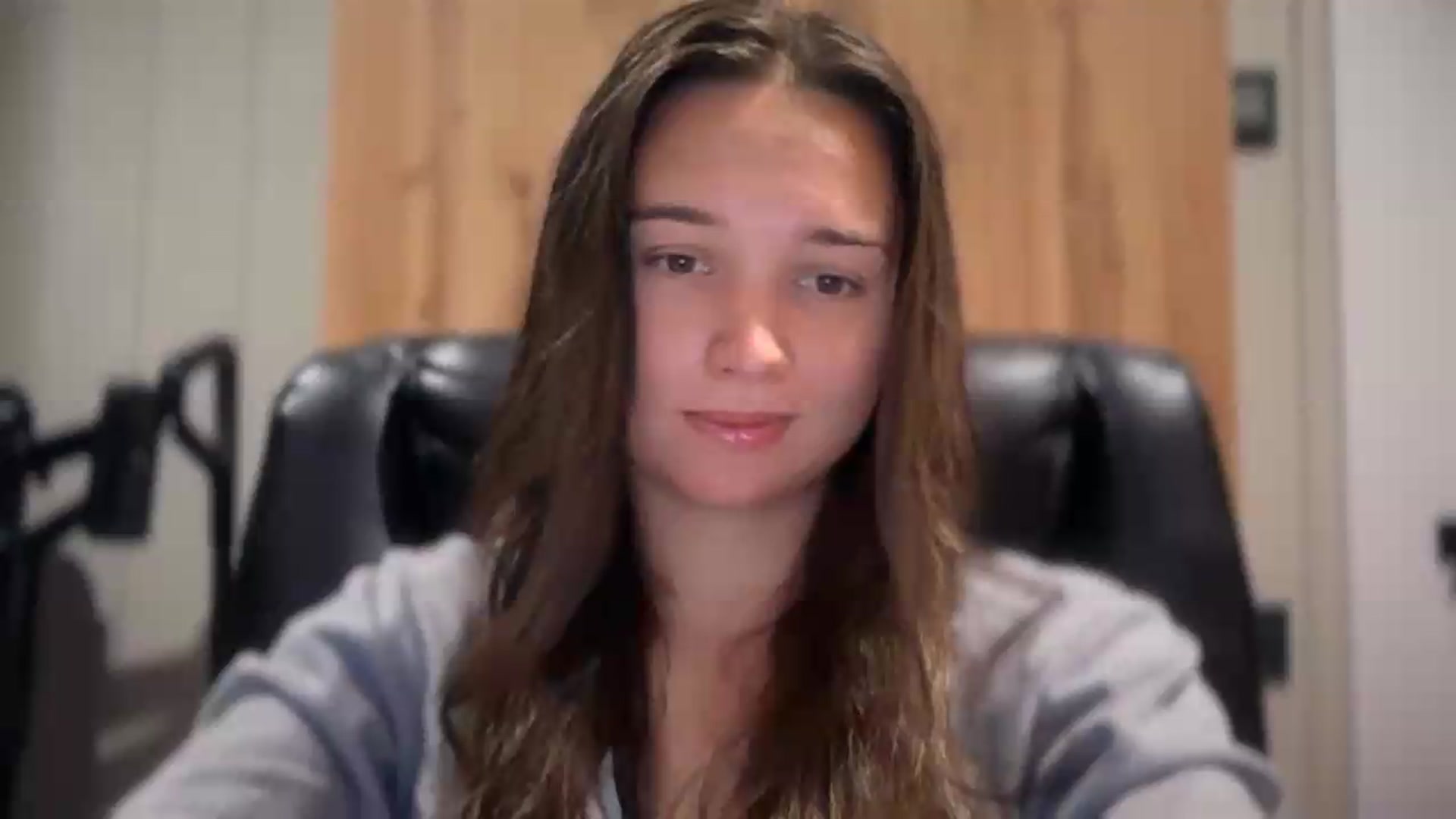 Gallery image thumbnail from EvelinaDivine's myfreecams stream on, 09/18/2026, 21:03 image 3 of 20