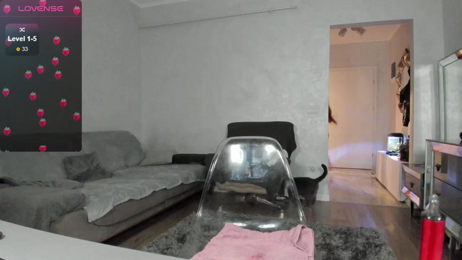 Gallery image thumbnail from Evelina_eve's myfreecams stream on, 06/22/2025, 02:05 image 6 of 20
