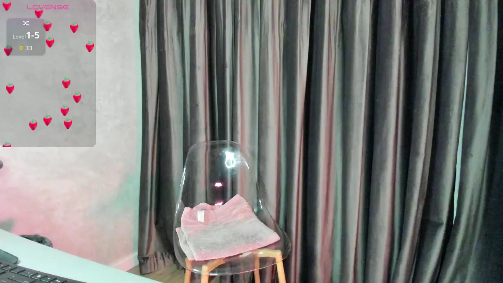 Gallery image thumbnail from Evelina_eve's myfreecams stream on, 10/11/2025, 20:46 image 18 of 20