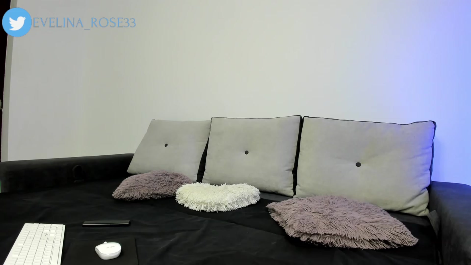 Gallery image thumbnail from Evelinarosse's myfreecams stream on, 07/27/2023, 05:55 image 16 of 20