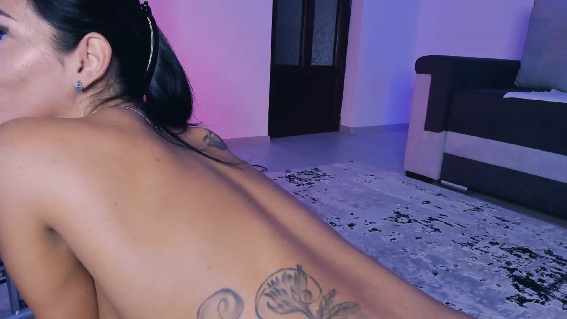 Gallery image thumbnail from Evelinarosse's myfreecams stream on, 07/17/2024, 10:26 image 5 of 20