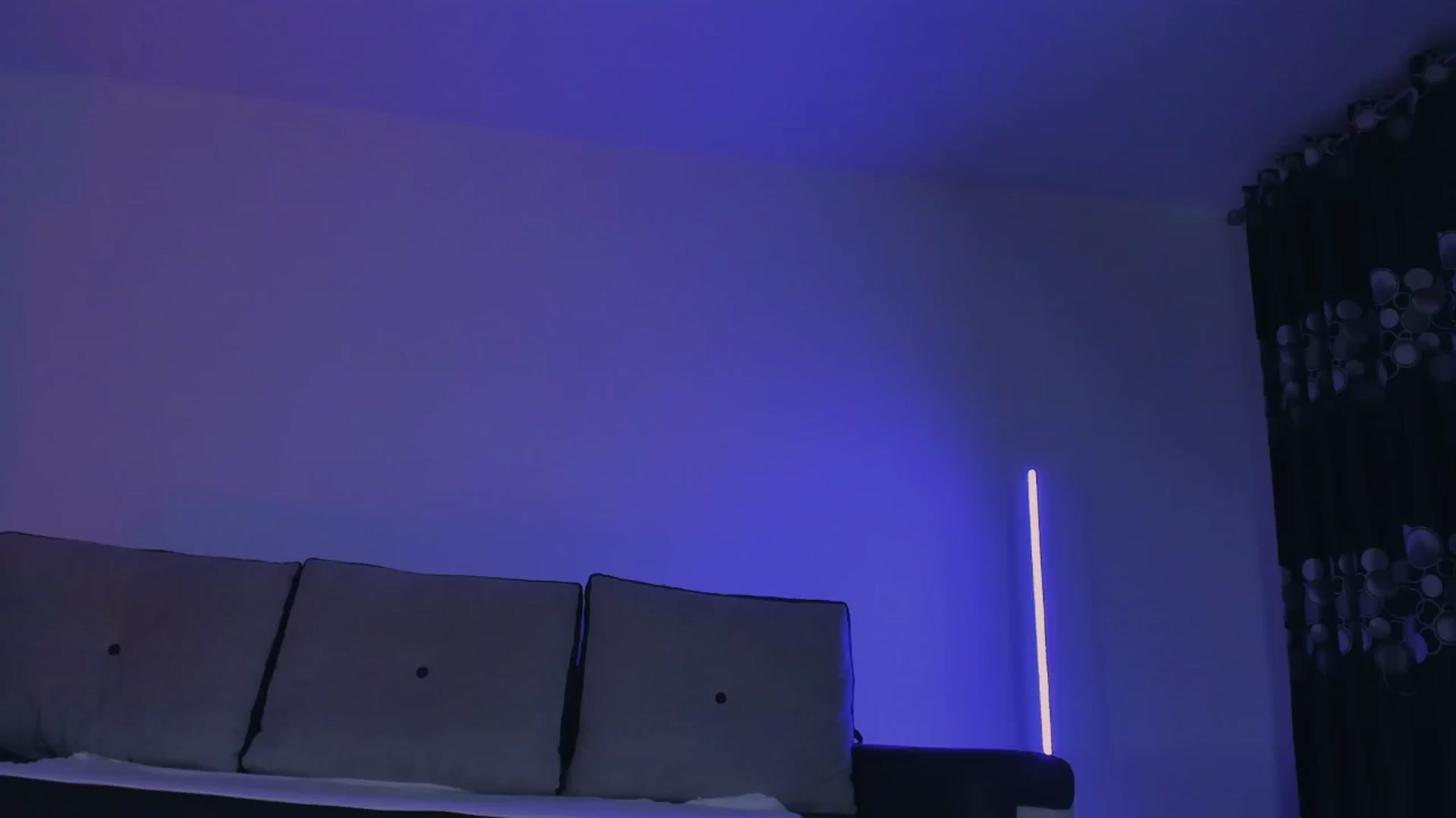 Gallery image thumbnail from Evelinarosse's myfreecams stream on, 07/23/2024, 06:48 image 12 of 20