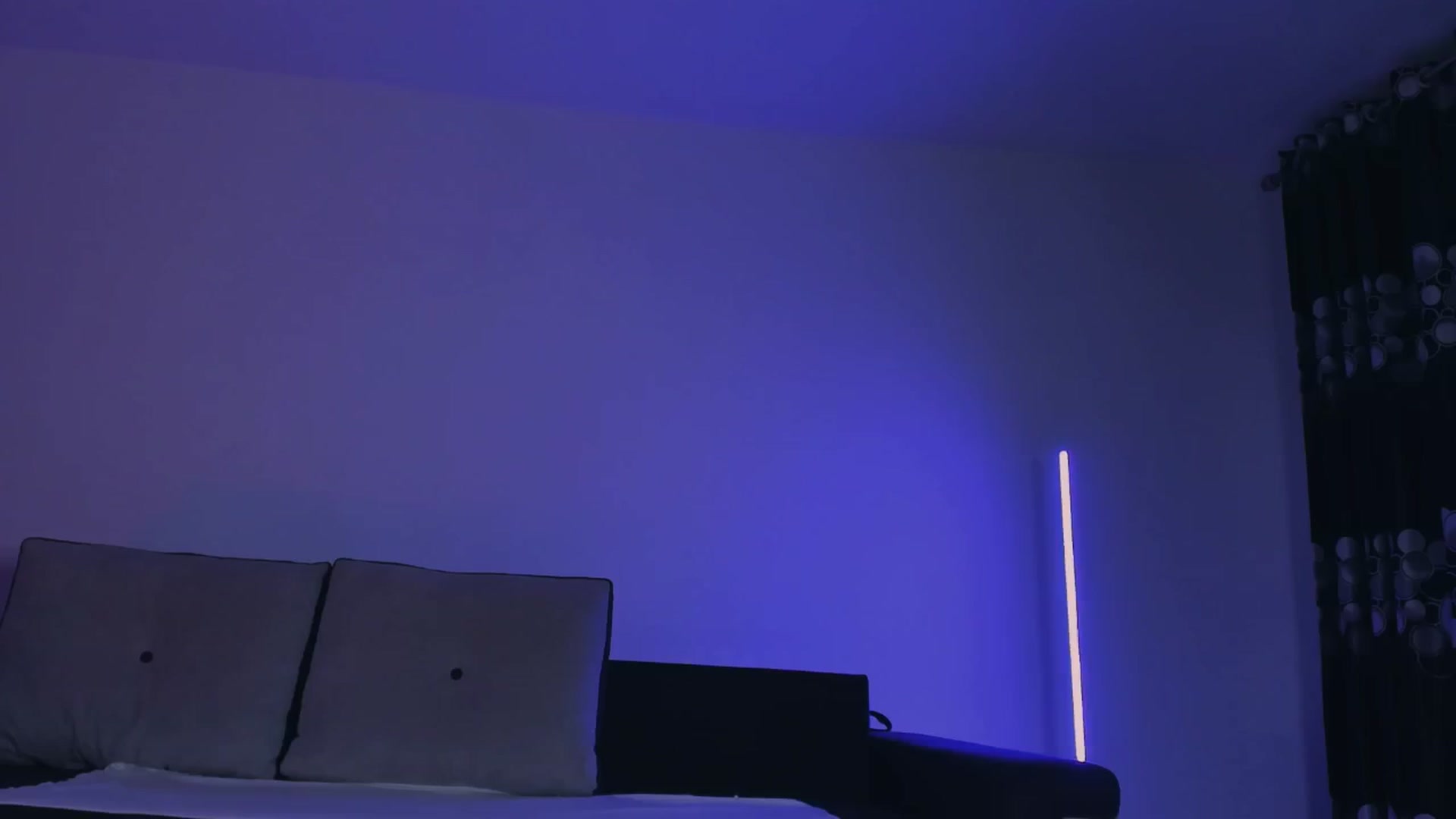 Gallery image thumbnail from Evelinarosse's myfreecams stream on, 07/23/2024, 11:57 image 19 of 20