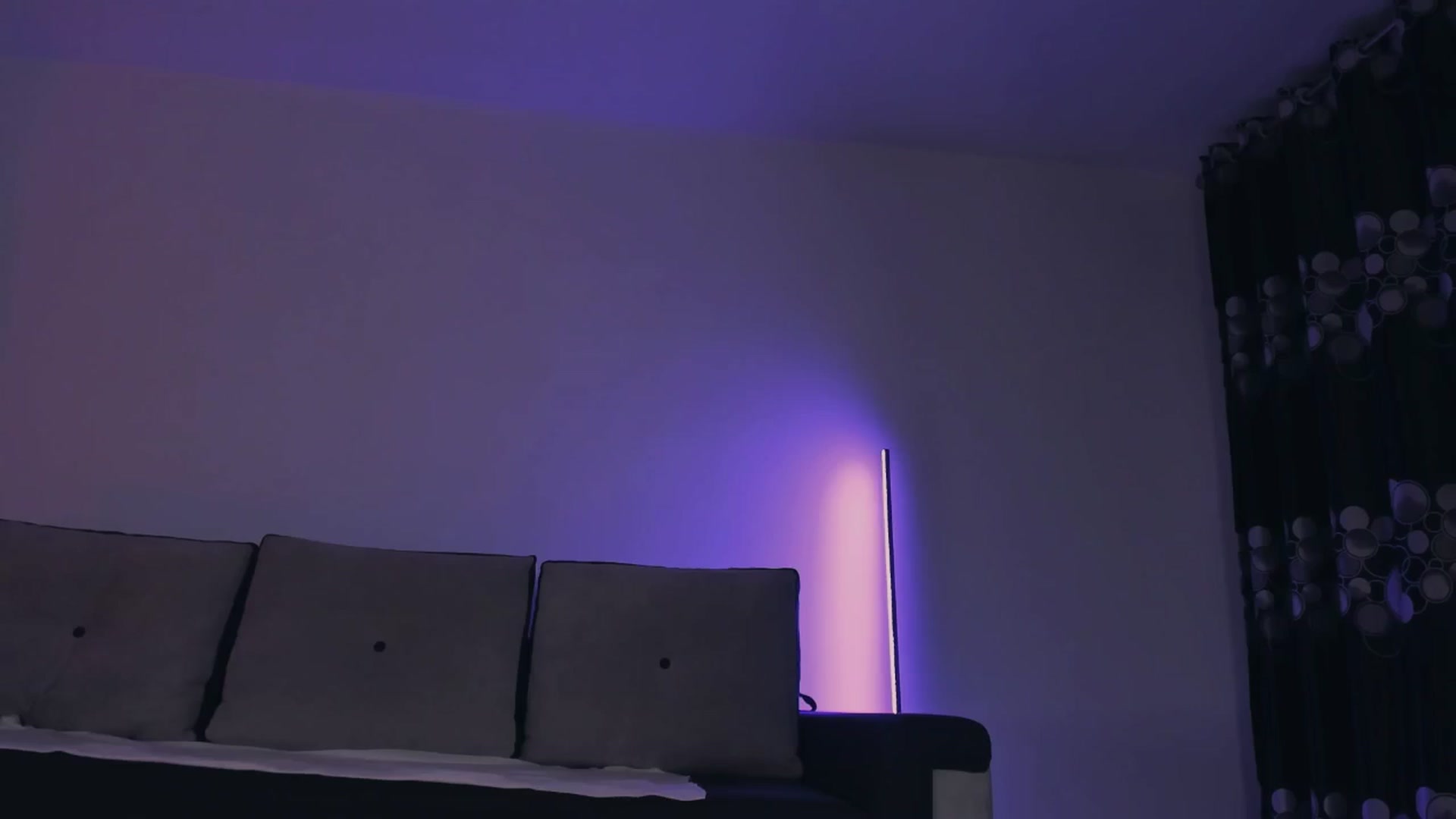 Gallery image thumbnail from Evelinarosse's myfreecams stream on, 10/20/2024, 12:04 image 4 of 20