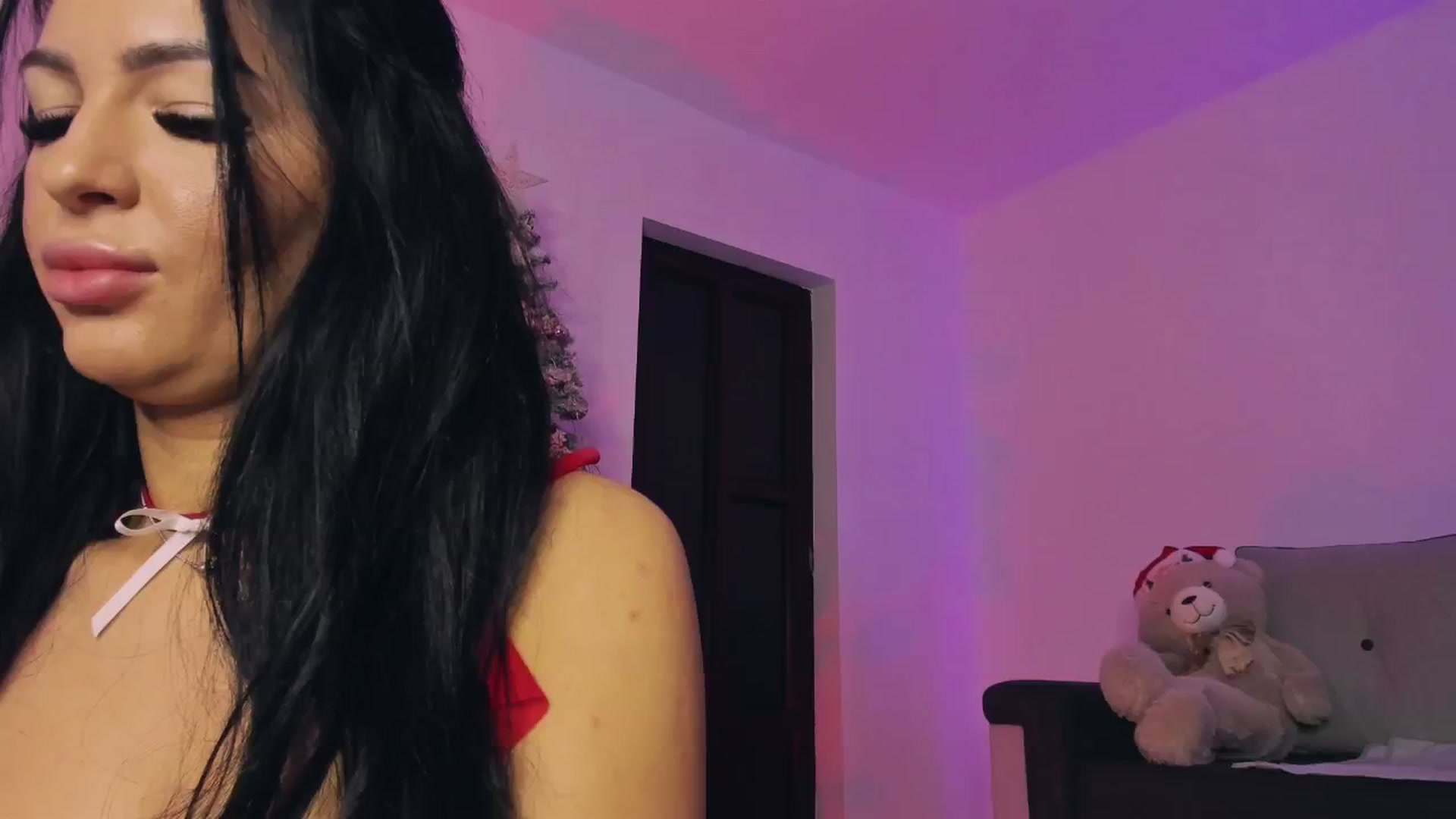 Gallery image thumbnail from Evelinarosse's myfreecams stream on, 12/23/2024, 08:41 image 14 of 20