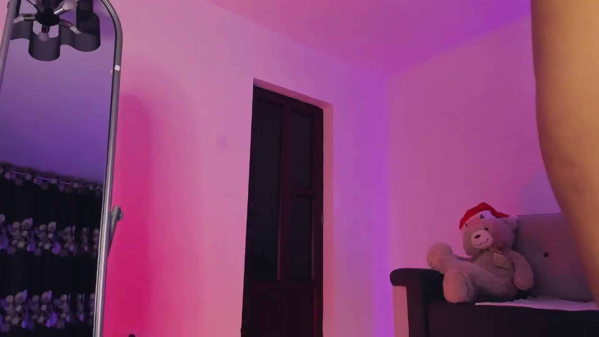 Gallery image thumbnail from Evelinarosse's myfreecams stream on, 12/28/2024, 14:07 image 1 of 20