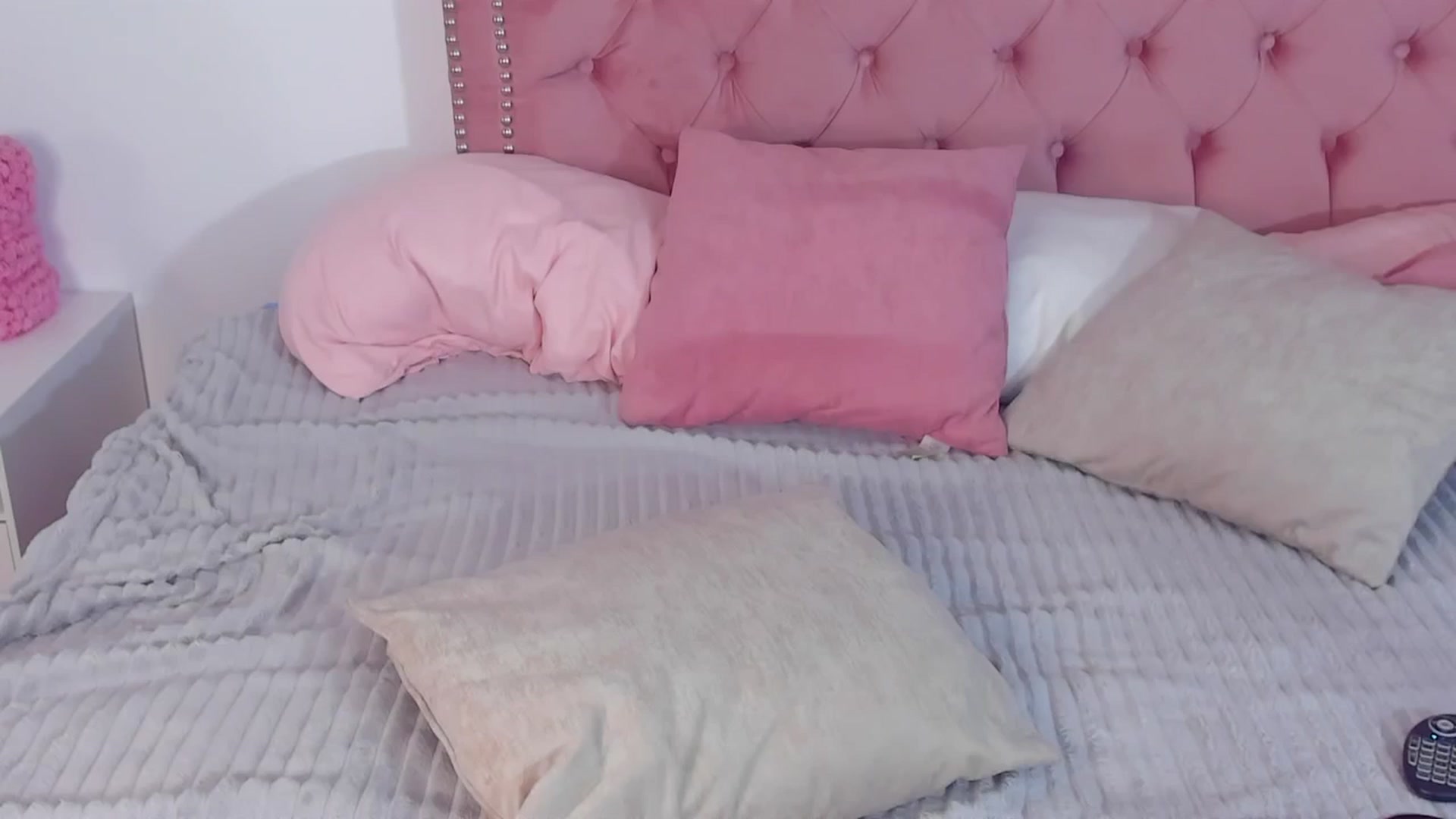 Gallery image thumbnail from Evelincooper's myfreecams stream on, 10/31/2024, 04:21 image 16 of 20