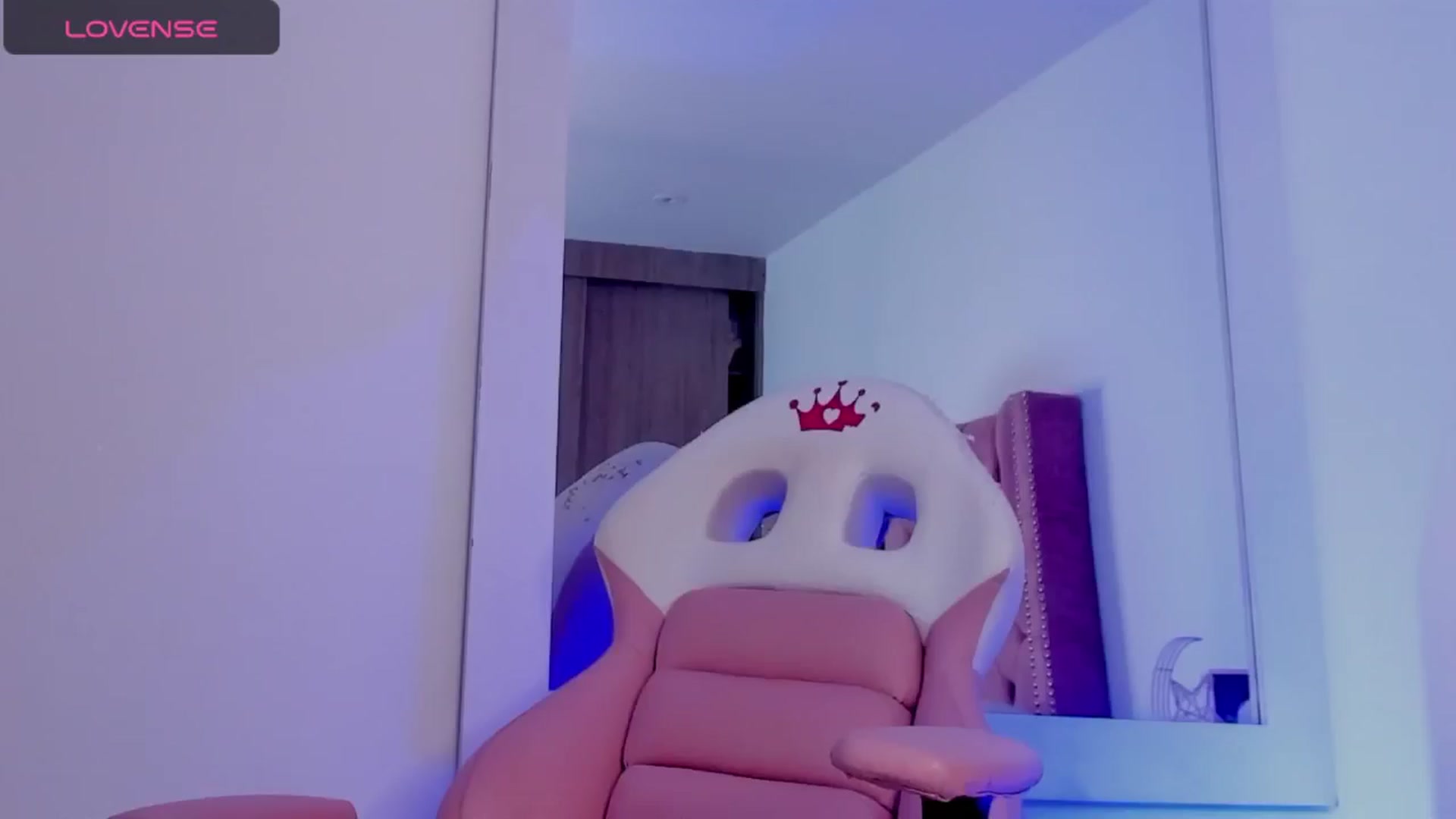 Gallery image thumbnail from Evelincooper's myfreecams stream on, 01/13/2025, 02:51 image 20 of 20