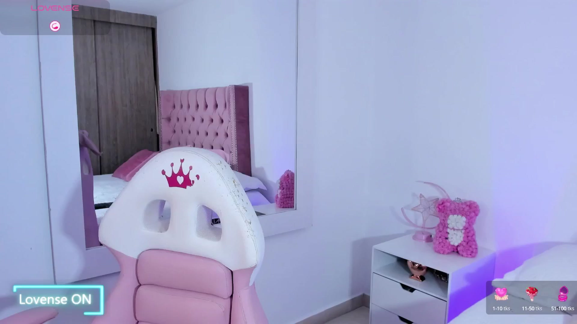 Gallery image thumbnail from Evelincooper's myfreecams stream on, 06/28/2025, 02:50 image 18 of 20