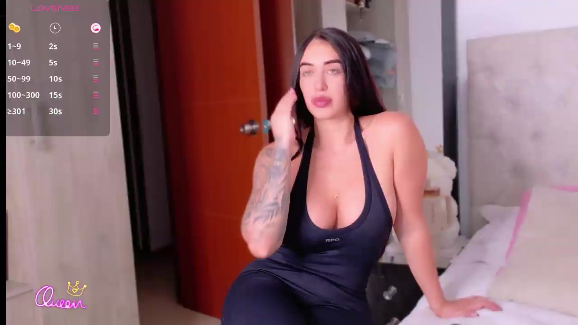 Gallery image thumbnail from Evelincooper's myfreecams stream on, 07/10/2026, 24:56 image 4 of 20
