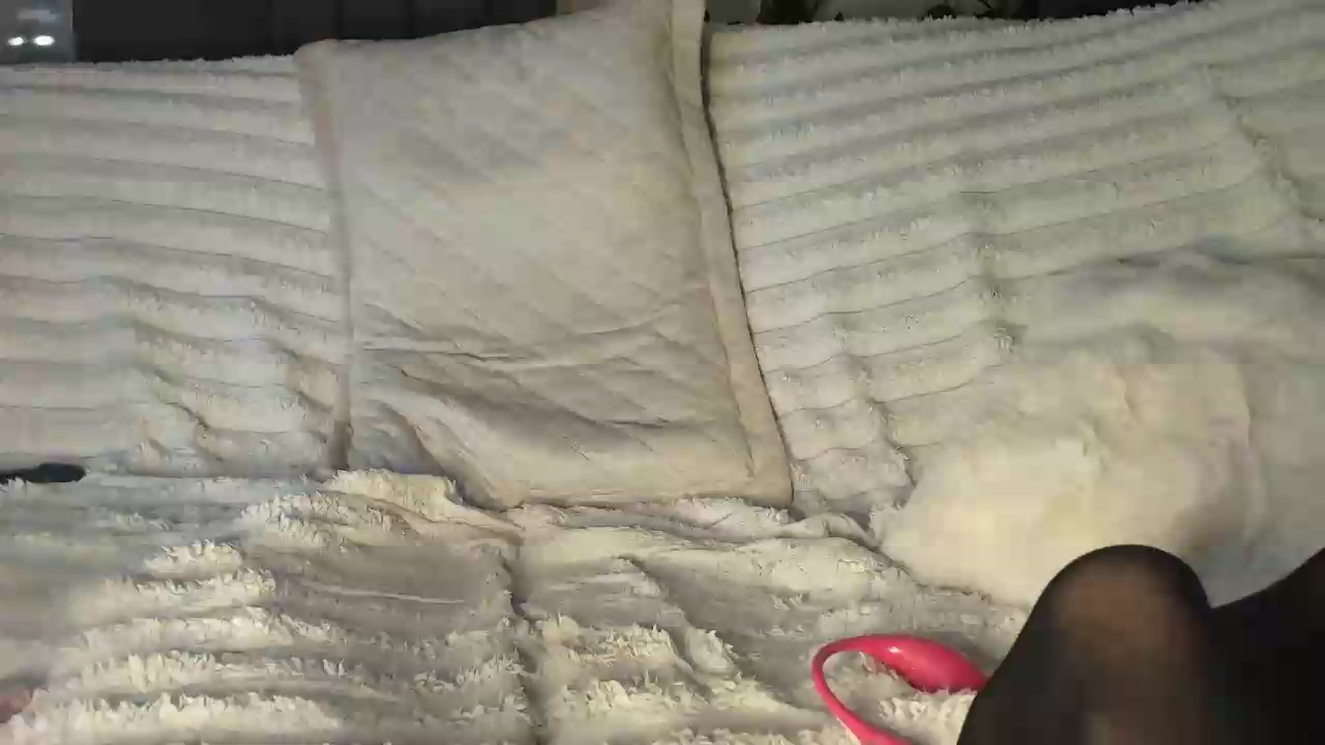Gallery image thumbnail from Eveline69's myfreecams stream on, 08/13/2026, 21:58 image 17 of 20