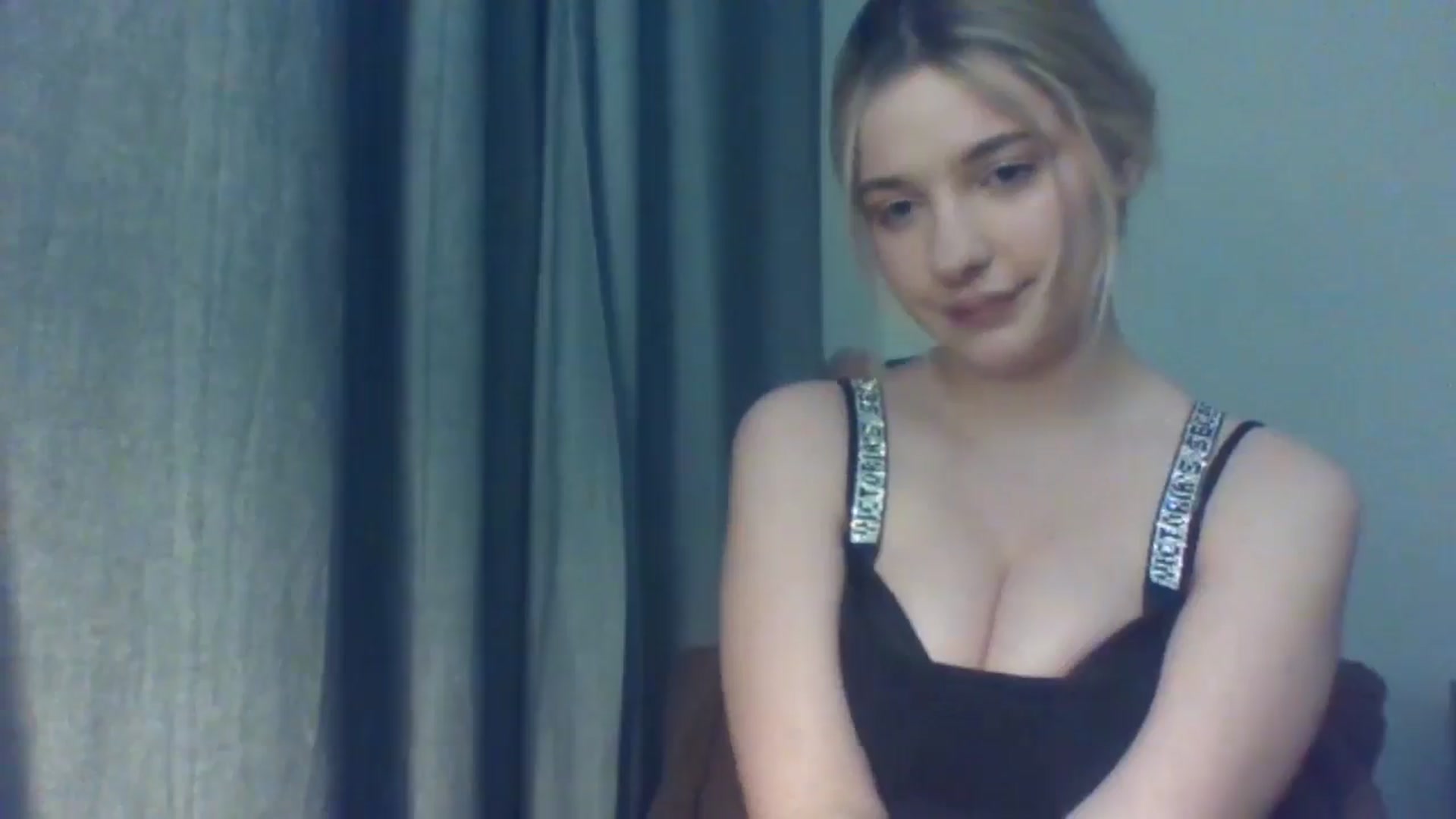 Gallery image thumbnail from EvelineGirl's myfreecams stream on, 01/30/2026, 16:36 image 16 of 20