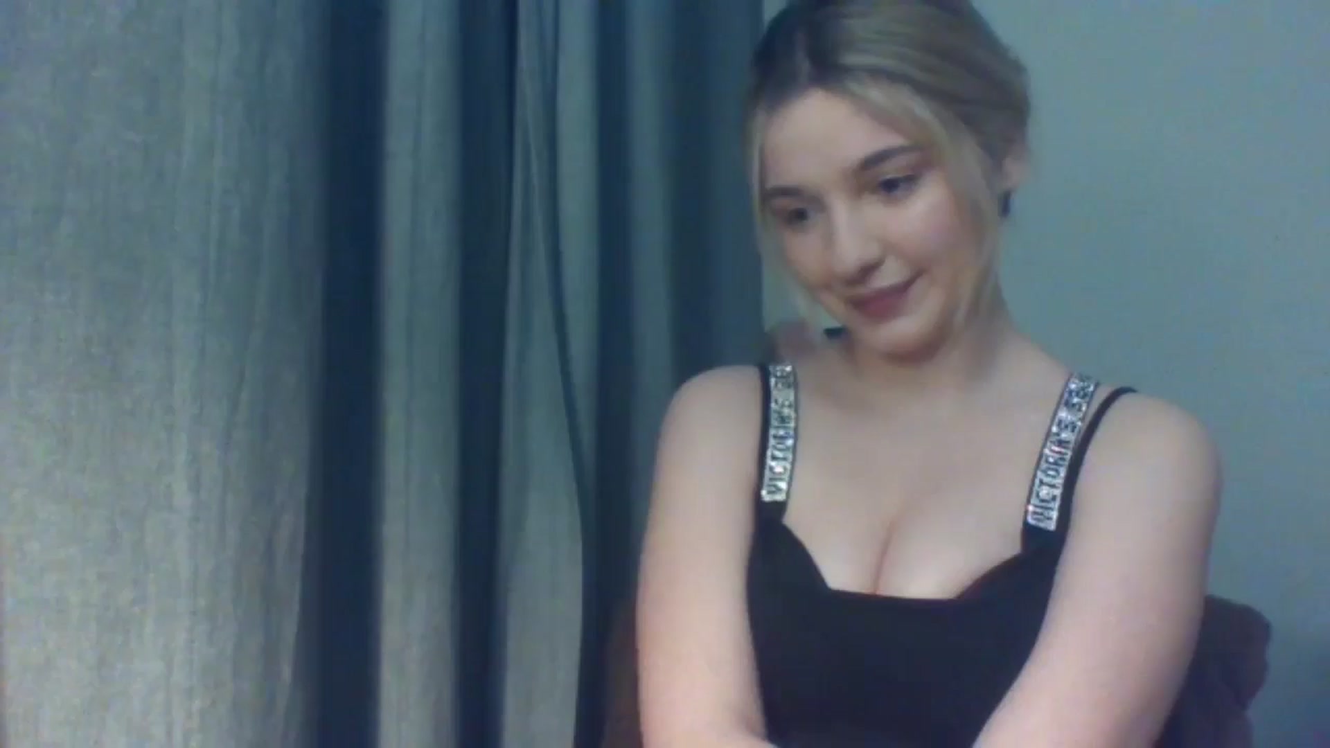 Gallery image thumbnail from EvelineGirl's myfreecams stream on, 01/30/2026, 16:36 image 10 of 20