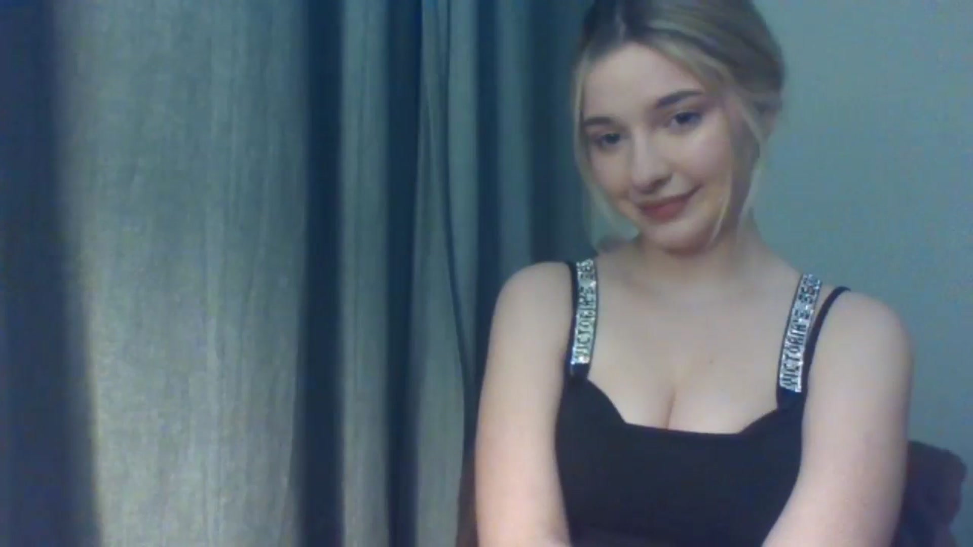 Gallery image thumbnail from EvelineGirl's myfreecams stream on, 01/30/2026, 16:36 image 4 of 20
