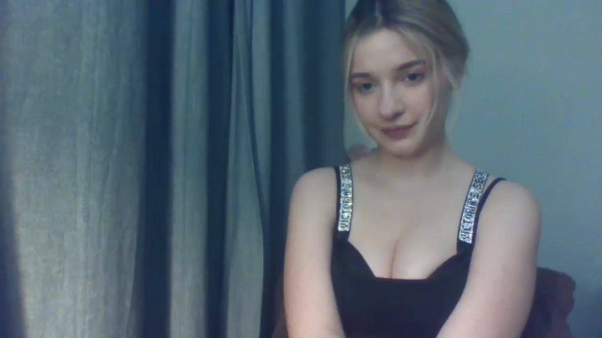 Gallery image thumbnail from EvelineGirl's myfreecams stream on, 01/30/2026, 16:36 image 12 of 20
