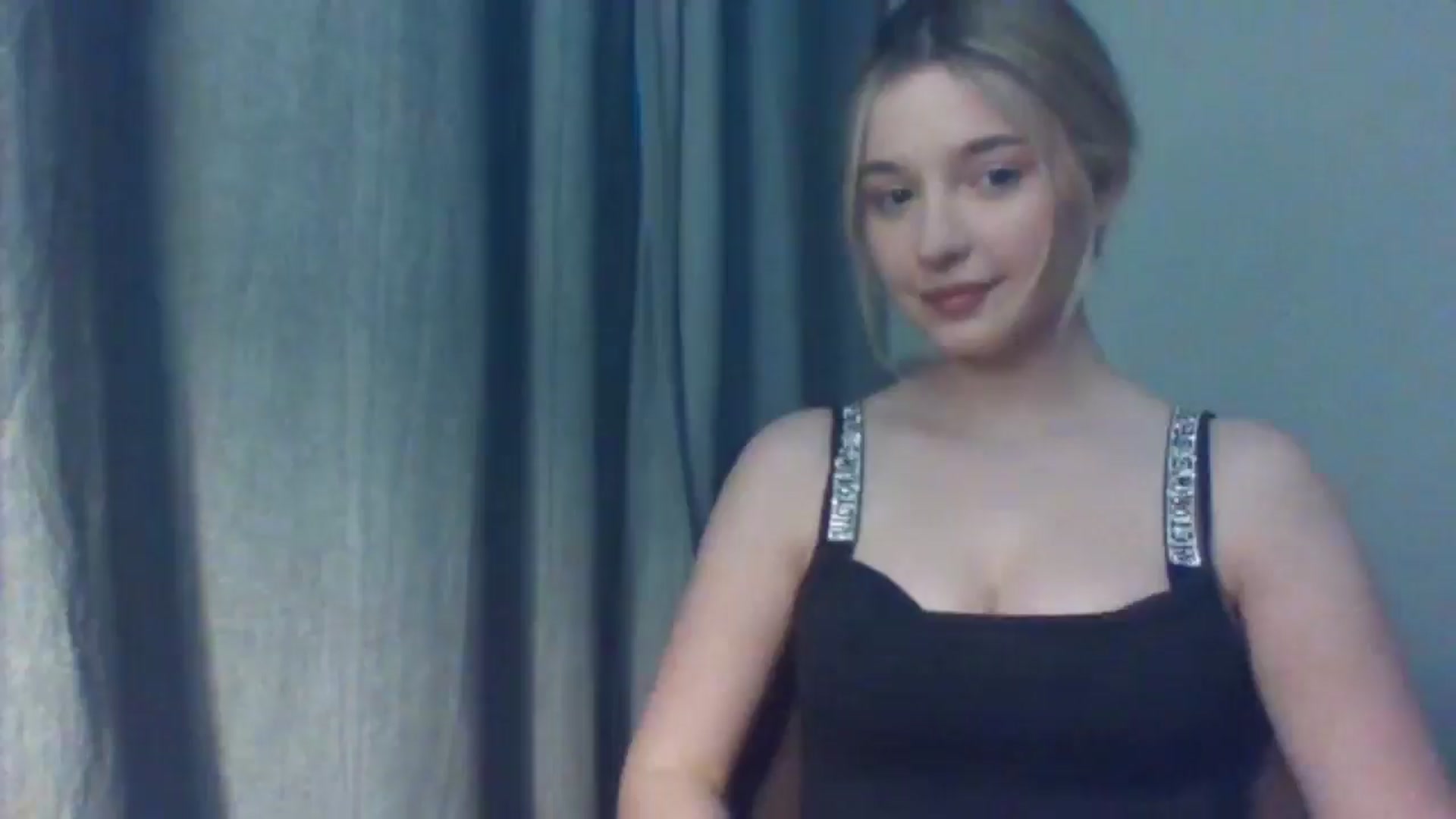 Gallery image thumbnail from EvelineGirl's myfreecams stream on, 01/30/2026, 16:36 image 1 of 20
