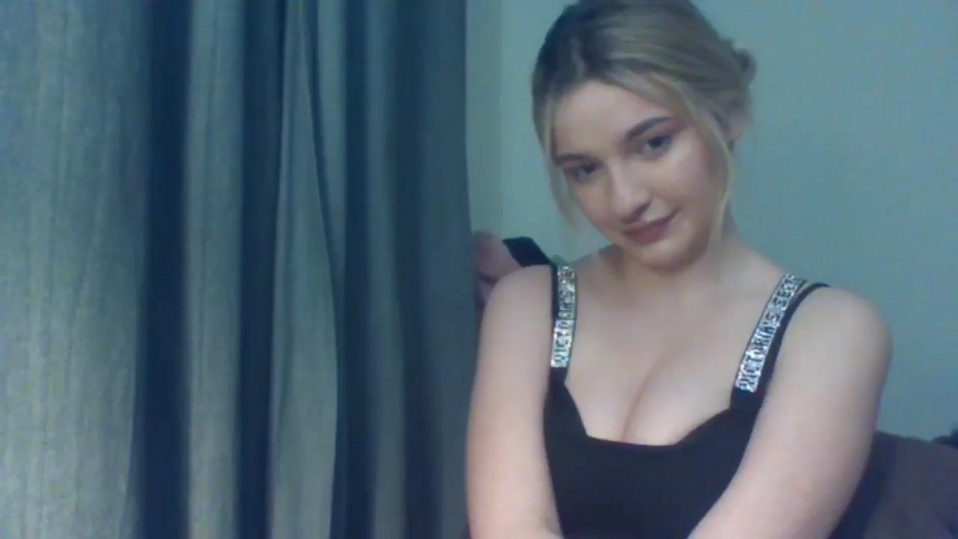 Gallery image thumbnail from EvelineGirl's myfreecams stream on, 01/30/2026, 17:03 image 9 of 20