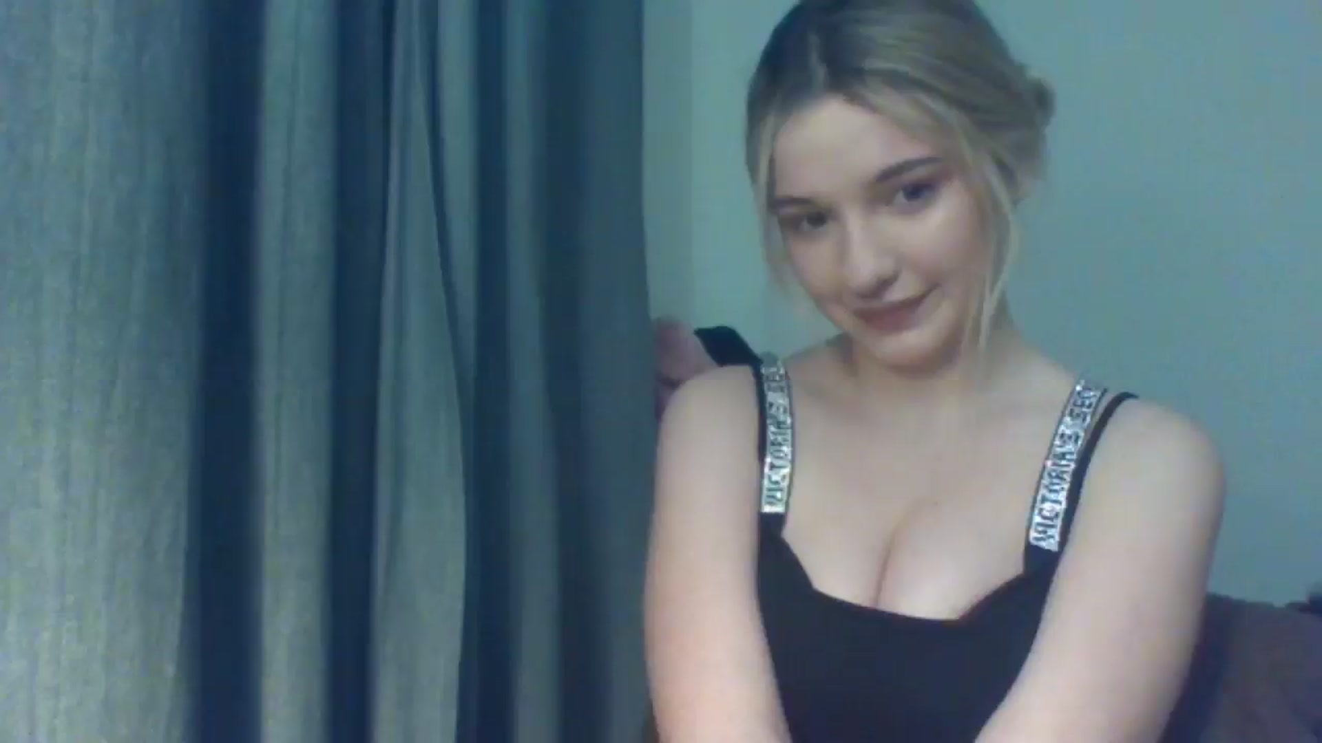 Gallery image thumbnail from EvelineGirl's myfreecams stream on, 01/30/2026, 17:03 image 14 of 20
