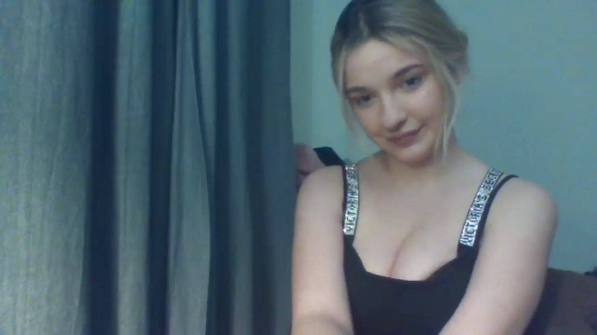 Gallery image thumbnail from EvelineGirl's myfreecams stream on, 01/30/2026, 17:03 image 17 of 20