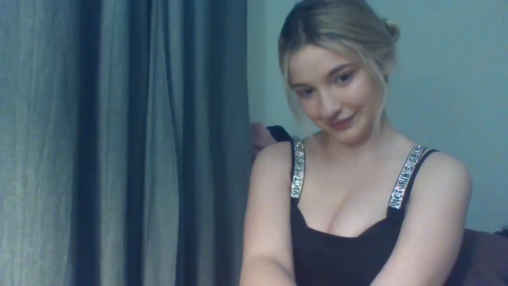 Gallery image thumbnail from EvelineGirl's myfreecams stream on, 01/30/2026, 17:03 image 12 of 20